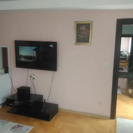 Appartamento 2033. Sokak